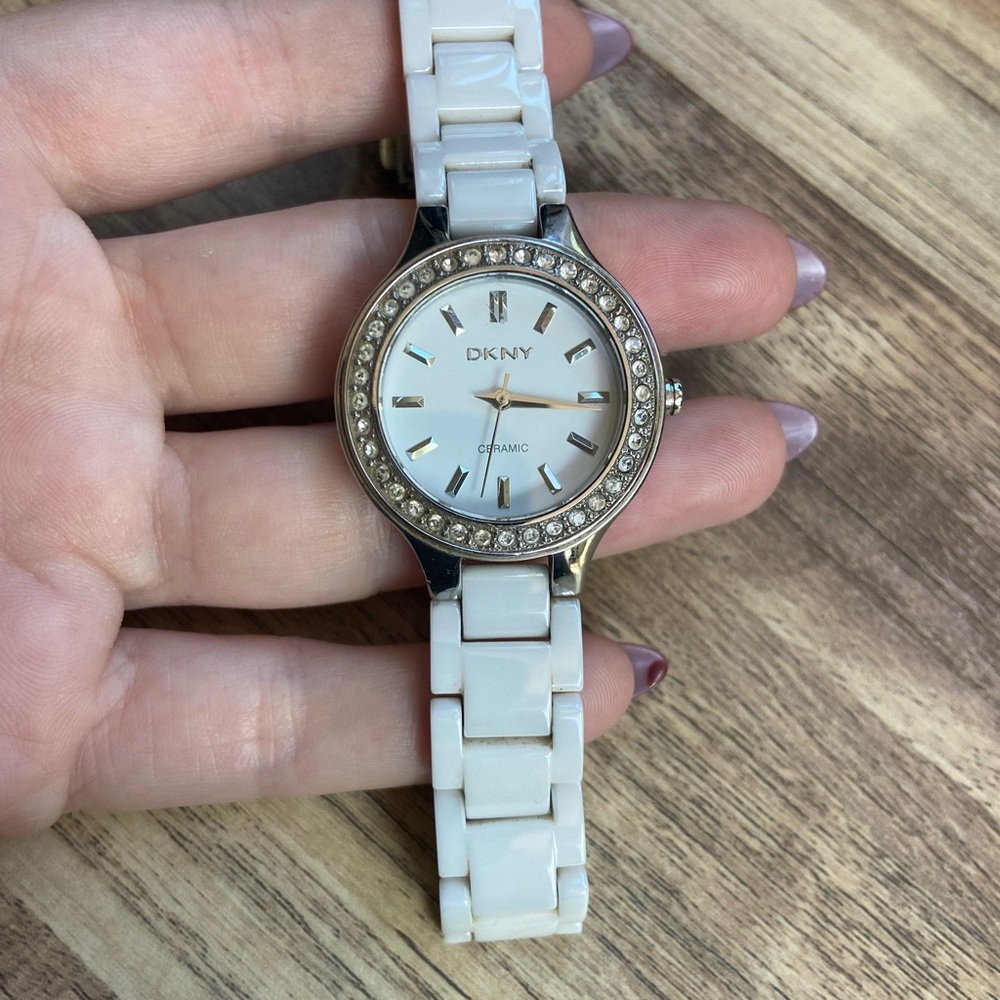DKNY Vintage Watch w/ 36 Diamonds 💎